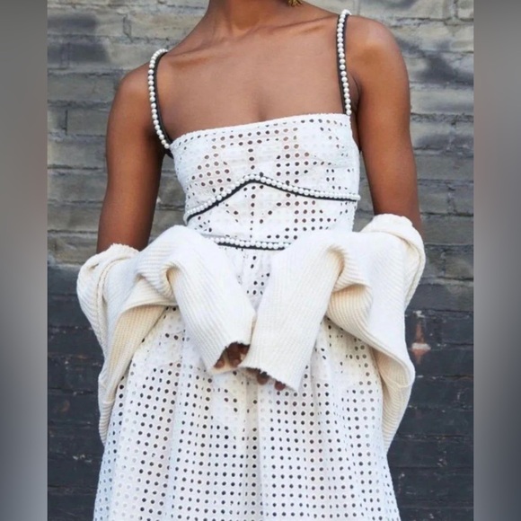 Dylan LEX EYELET DRESS - Picture 4 of 8